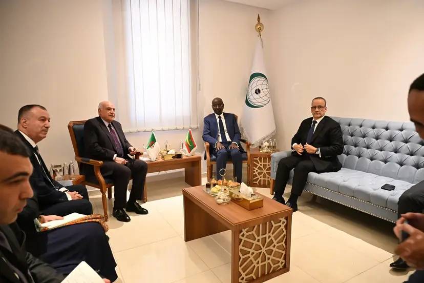 M. Attaf s'entretient à Djedda avec son homologue mauritanien